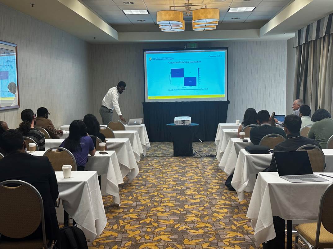 A group of people in a room

AI-generated content may be incorrect.